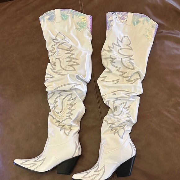 NWT Dolls Kill x Cape Robbin Pure Love Bandit Cowgirl Boots - Picture 4 of 12
